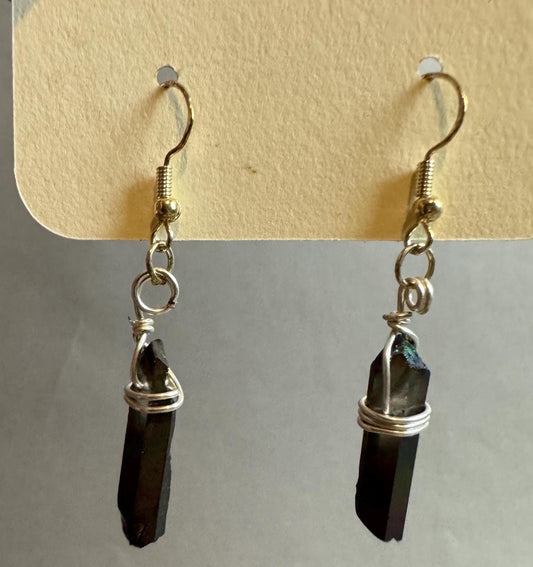 Kyber Crystal Earrings