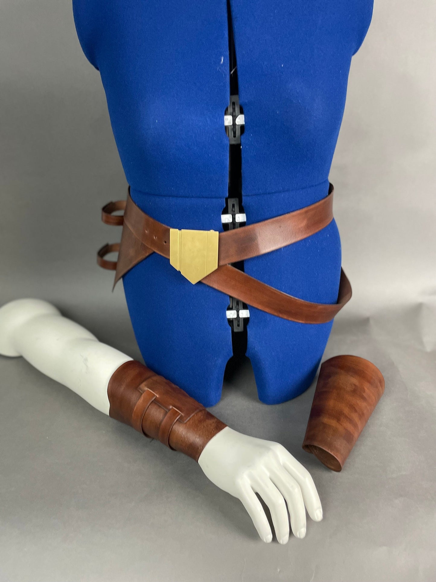 Ahsoka Tano- Clone Wars Season 7- Belt and bracers