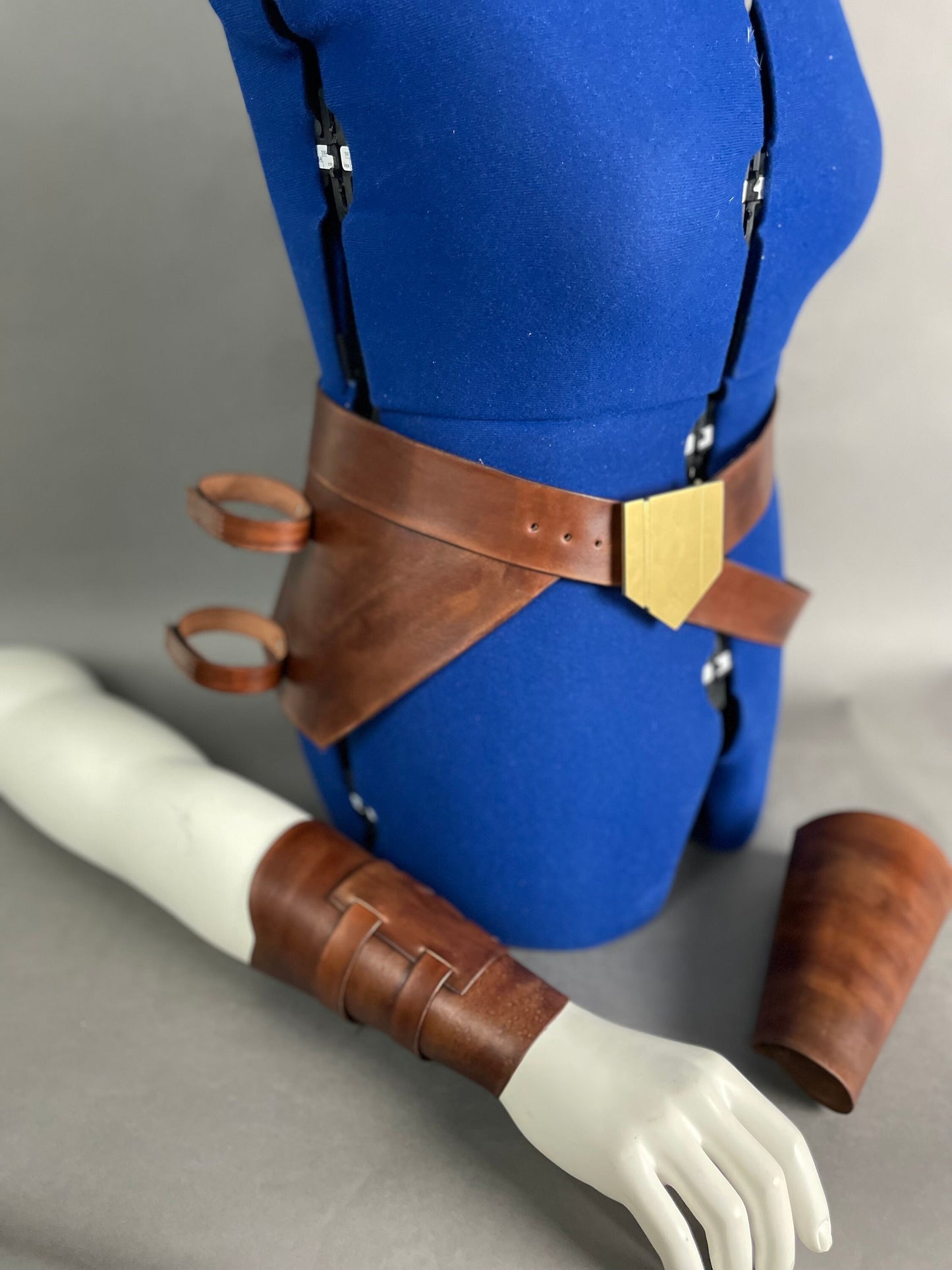 Ahsoka Tano- Clone Wars Season 7- Belt and bracers